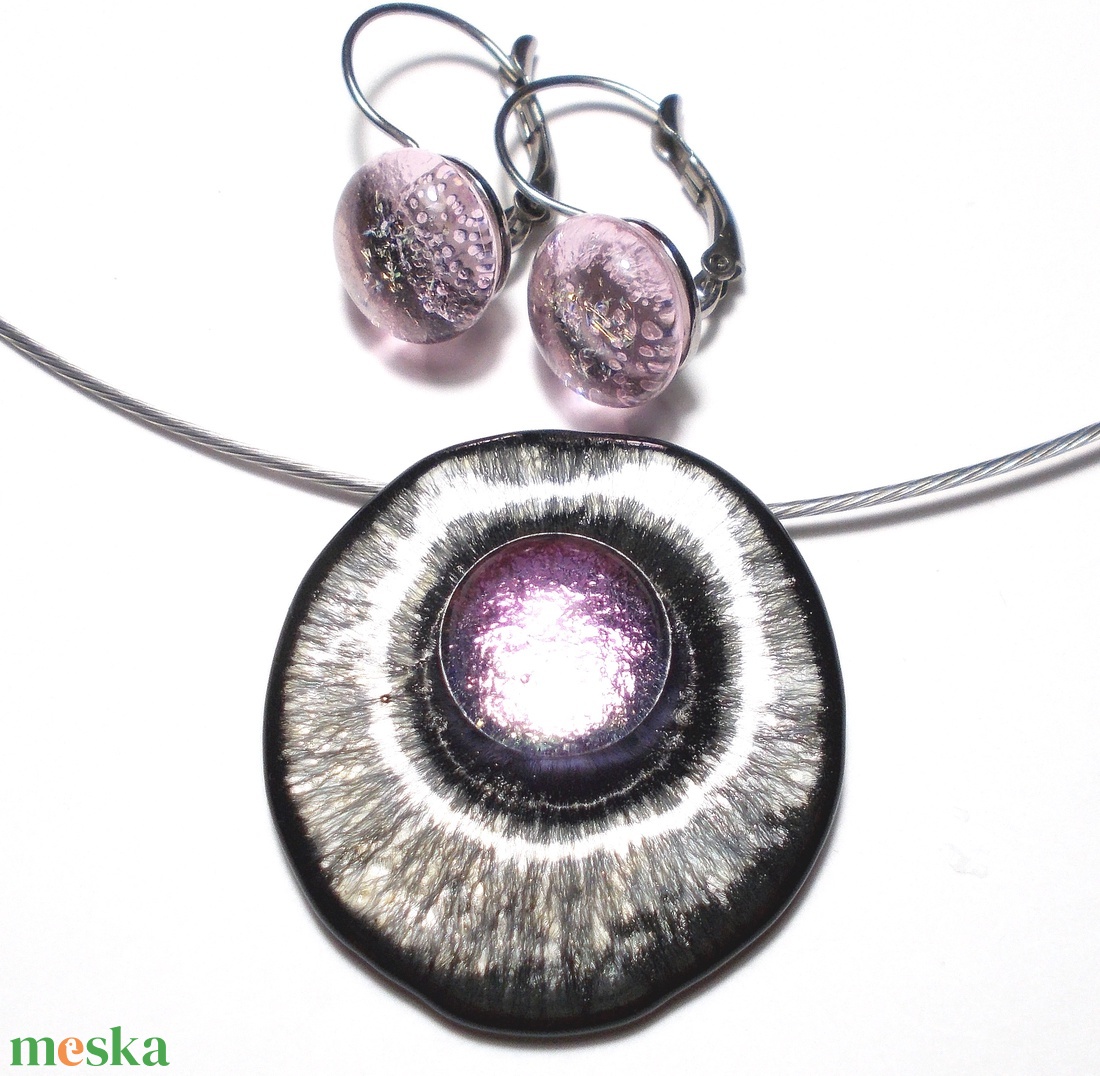 OVÁLIS! Gyöngykagyló dichroic ékszerszett , ajándék névnapra, születésnapra. - ékszer - ékszerszett - Meska.hu OVÁLIS! Gyöngykagyló dichroic ékszerszett , ajándék névnapra, születésnapra. - ékszer - ékszerszett - Meska.hu