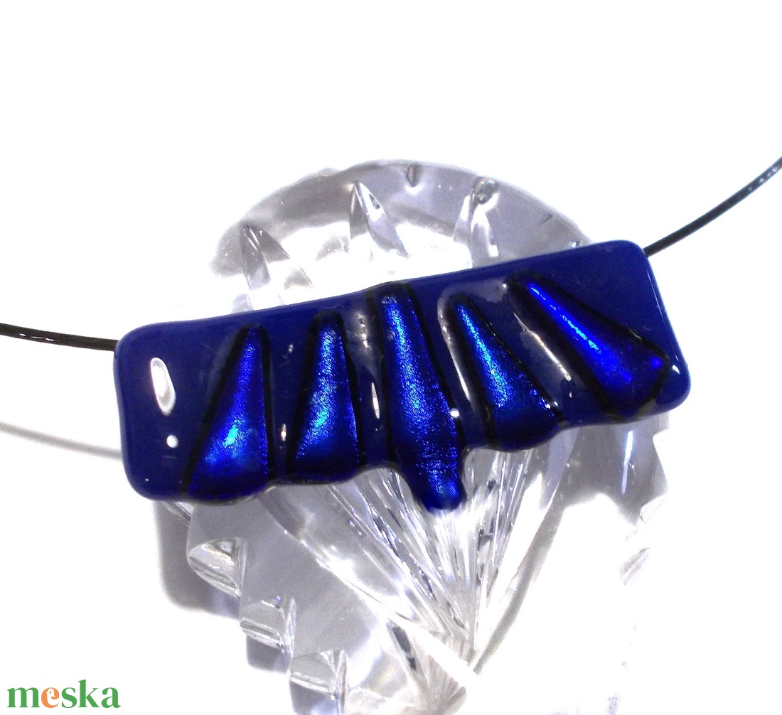 Kékek dichroic nyaklánc, ballagásra, születésnapra, névnapra. - ékszer - nyaklánc - medálos nyaklánc - Meska.hu Kékek dichroic nyaklánc, ballagásra, születésnapra, névnapra. - ékszer - nyaklánc - medálos nyaklánc - Meska.hu
