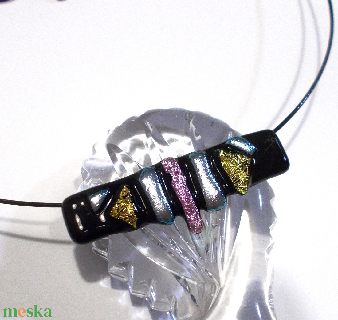 Szabálytalan dichroic mozaik nyaklánc, ballagásra, születésnapra, névnapra. - ékszer - nyaklánc - medálos nyaklánc - Meska.hu Szabálytalan dichroic mozaik nyaklánc, ballagásra, születésnapra, névnapra. - ékszer - nyaklánc - medálos nyaklánc - Meska.hu
