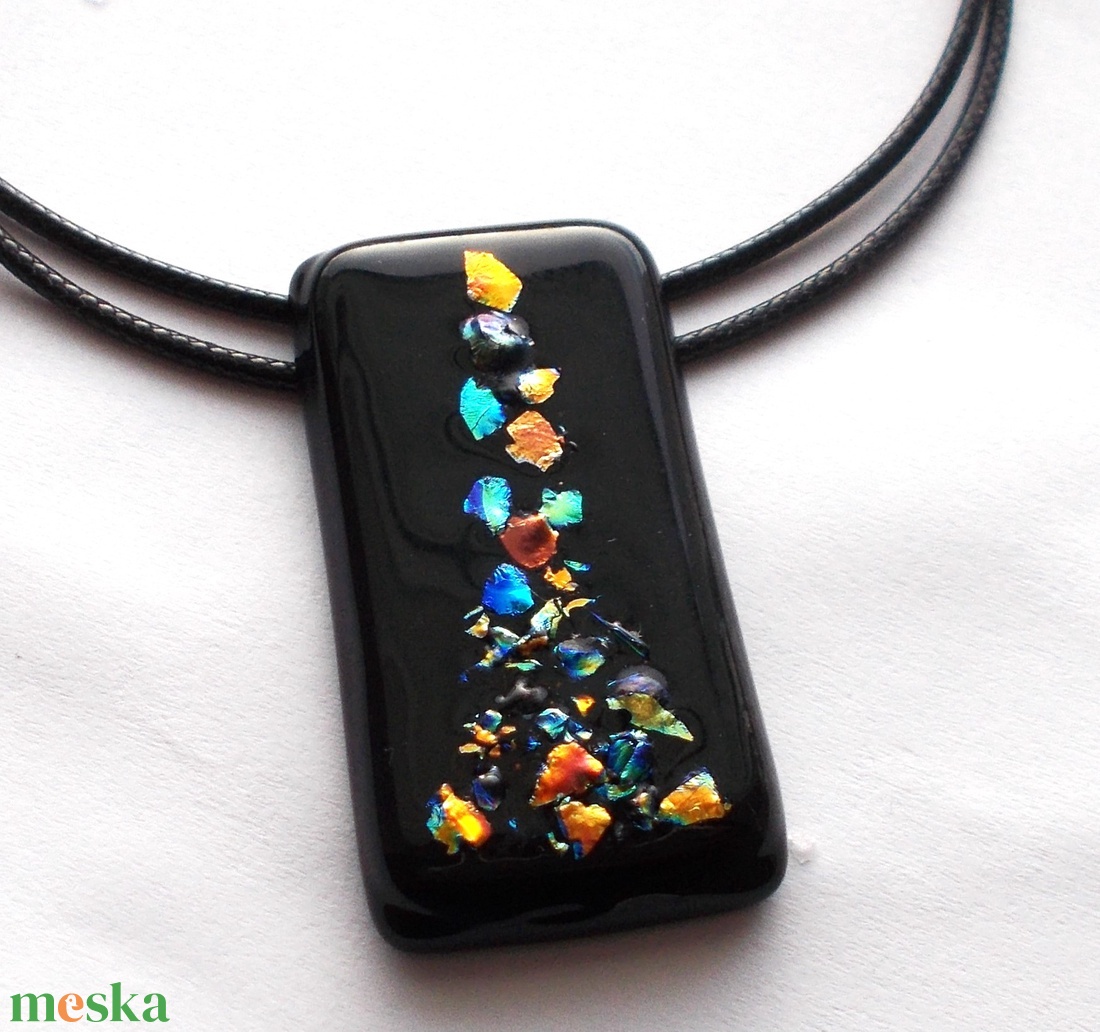 NEMESACÉL! Dichroic fények játéka nyaklánc. - ékszer - nyaklánc - medálos nyaklánc - Meska.hu NEMESACÉL! Dichroic fények játéka nyaklánc. - ékszer - nyaklánc - medálos nyaklánc - Meska.hu