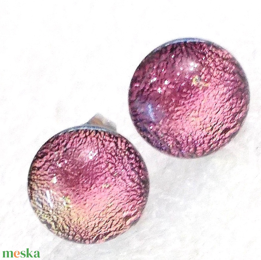 Százszorszép dichroic fülbevaló, ajándék névnapra, születésnapra. - ékszer - fülbevaló - pötty fülbevaló - Meska.hu Százszorszép dichroic fülbevaló, ajándék névnapra, születésnapra. - ékszer - fülbevaló - pötty fülbevaló - Meska.hu