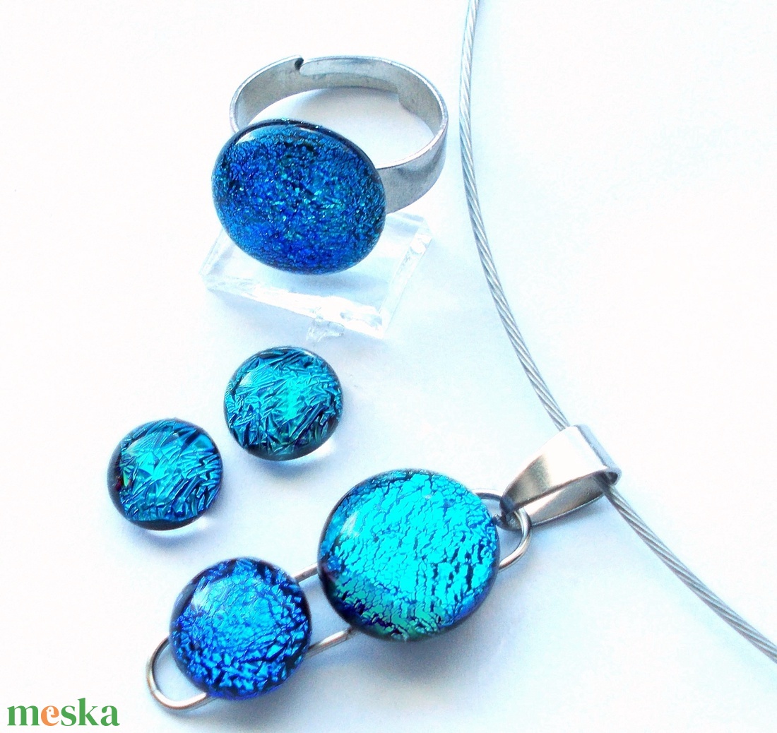 AKCIÓ! NEMESACÉL! Kékek dichroic ékszerszett. - ékszer - ékszerszett - Meska.hu AKCIÓ! NEMESACÉL! Kékek dichroic ékszerszett. - ékszer - ékszerszett - Meska.hu