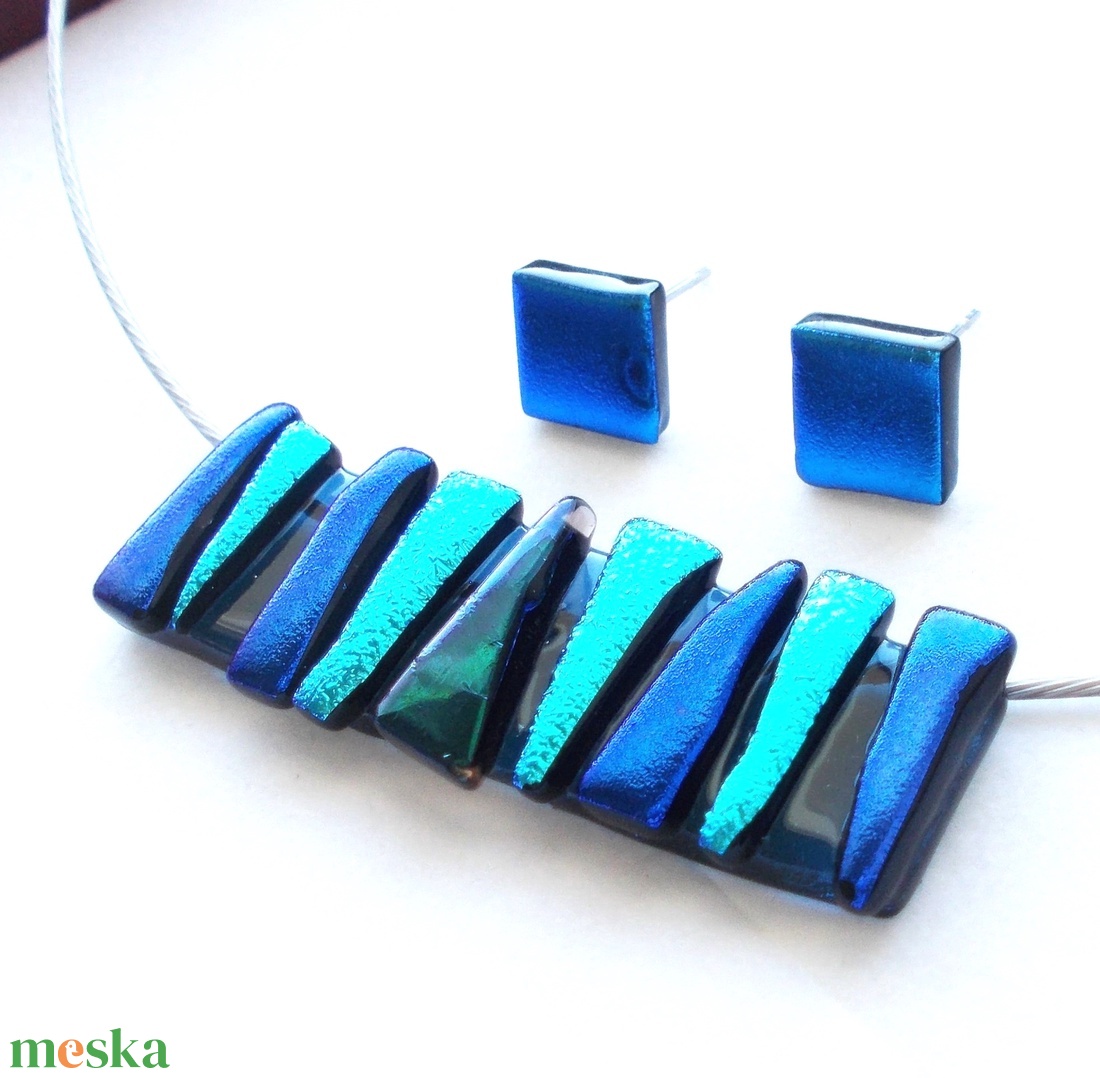 Szabálytalan dichroic mozaik nyaklánc, ballagásra, születésnapra, névnapra. - ékszer - ékszerszett - Meska.hu Szabálytalan dichroic mozaik nyaklánc, ballagásra, születésnapra, névnapra. - ékszer - ékszerszett - Meska.hu