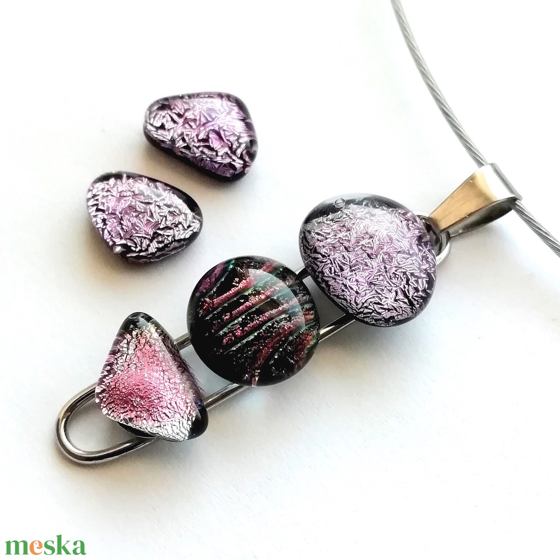 NEMESACÉL! Magnólia dichroic nyaklánc. - ékszer - ékszerszett - Meska.hu NEMESACÉL! Magnólia dichroic nyaklánc. - ékszer - ékszerszett - Meska.hu