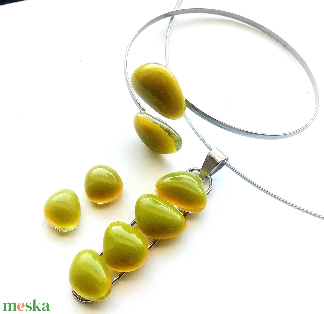 NEMESACÉL! Lime kavicsok, szabálytalan szépség üvegékszer szett. - ékszer - ékszerszett - Meska.hu NEMESACÉL! Lime kavicsok, szabálytalan szépség üvegékszer szett. - ékszer - ékszerszett - Meska.hu