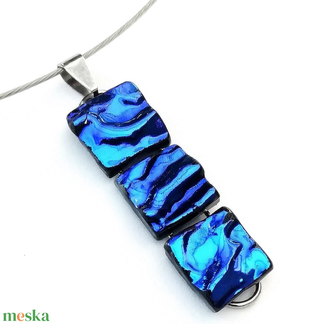 NEMESACÉL! Hullámzó kék kockák dichroic nyaklánc. - ékszer - nyaklánc - medálos nyaklánc - Meska.hu NEMESACÉL! Hullámzó kék kockák dichroic nyaklánc. - ékszer - nyaklánc - medálos nyaklánc - Meska.hu