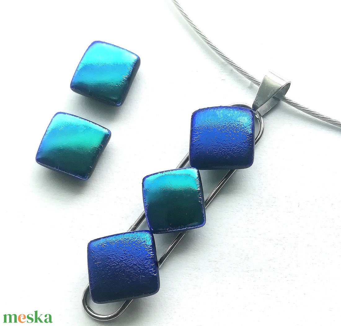 AKCIÓ! NEMESACÉL!  Kék kockák dichroic ékszerszett. - ékszer - ékszerszett - Meska.hu