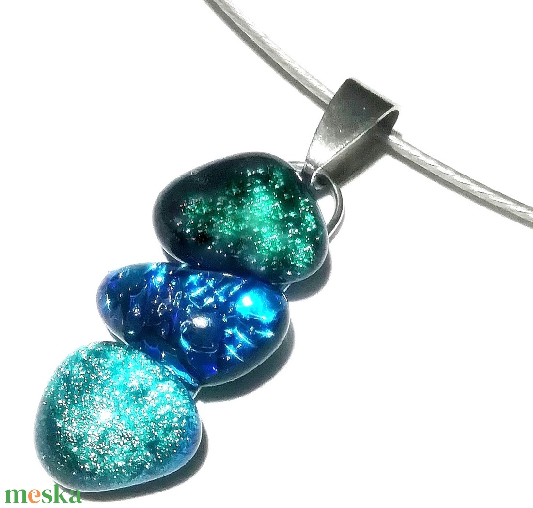 NEMESACÉL! Kék-zöld fények dichroic nyaklánc. - ékszer - ékszerszett - Meska.hu NEMESACÉL! Kék-zöld fények dichroic nyaklánc. - ékszer - ékszerszett - Meska.hu