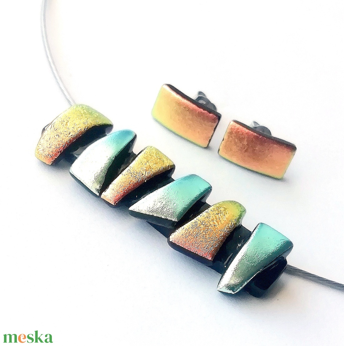 Szabálytalan dichroic mozaik nyaklánc, ballagásra, születésnapra, névnapra. - ékszer - ékszerszett - Meska.hu Szabálytalan dichroic mozaik nyaklánc, ballagásra, születésnapra, névnapra. - ékszer - ékszerszett - Meska.hu
