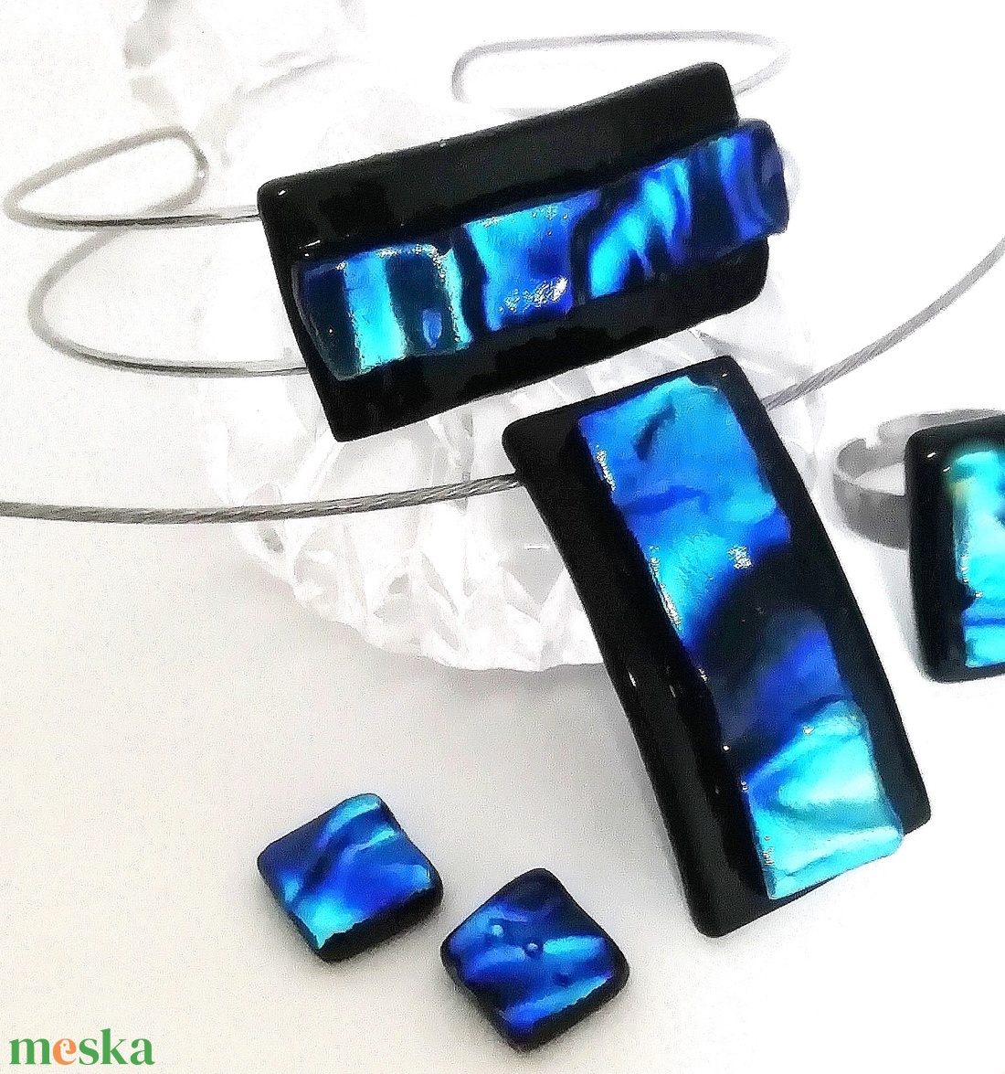 NEMESACÉL! Ezüstkék hullámok ékszerszett, ajándék nőknek névnapra, születésnapra. - ékszer - ékszerszett - Meska.hu NEMESACÉL! Ezüstkék hullámok ékszerszett, ajándék nőknek névnapra, születésnapra. - ékszer - ékszerszett - Meska.hu