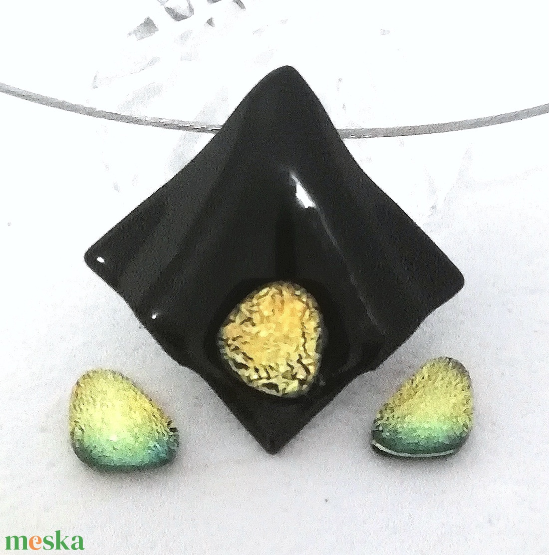 NEMESACÉL!  Arany-fekete ékszerszett, ajándék névnapra születésnapra. - ékszer - ékszerszett - Meska.hu