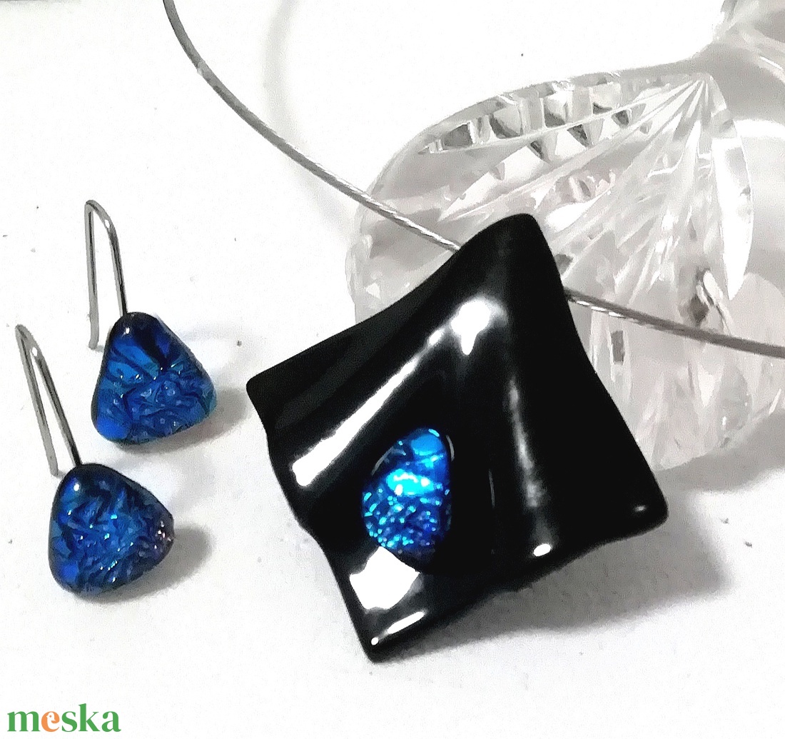 NEMESACÉL!  Kék-fekete ékszerszett, ajándék névnapra születésnapra. - ékszer - ékszerszett - Meska.hu