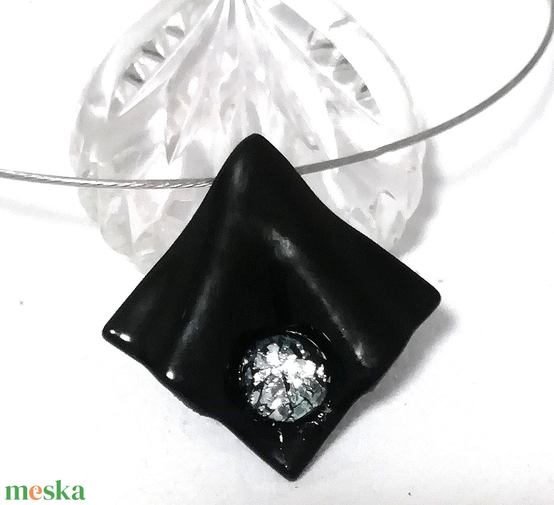 NEMESACÉL!  Ezüst-fekete ékszerszett, ajándék névnapra születésnapra. - ékszer - ékszerszett - Meska.hu