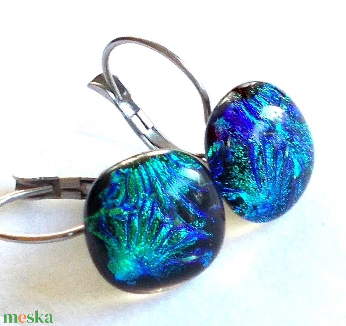 NEMESACÉL!  Pávakék ragyogás  kapcsos fülbevaló, ajándék névnapra, születésnapra. - ékszer - fülbevaló - lógós kerek fülbevaló - Meska.hu