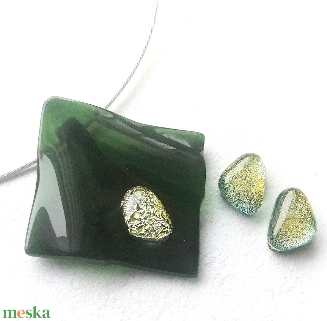 Aranyló smaragd trendi nyaklánc, ajándék névnapra, születésnapra. - ékszer - ékszerszett - Meska.hu