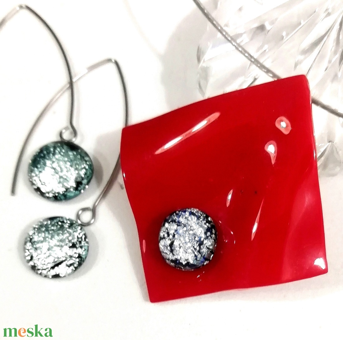 Ezüstös piros trendi ékszerszett, ajándék névnapra, születésnapra. - ékszer - ékszerszett - Meska.hu