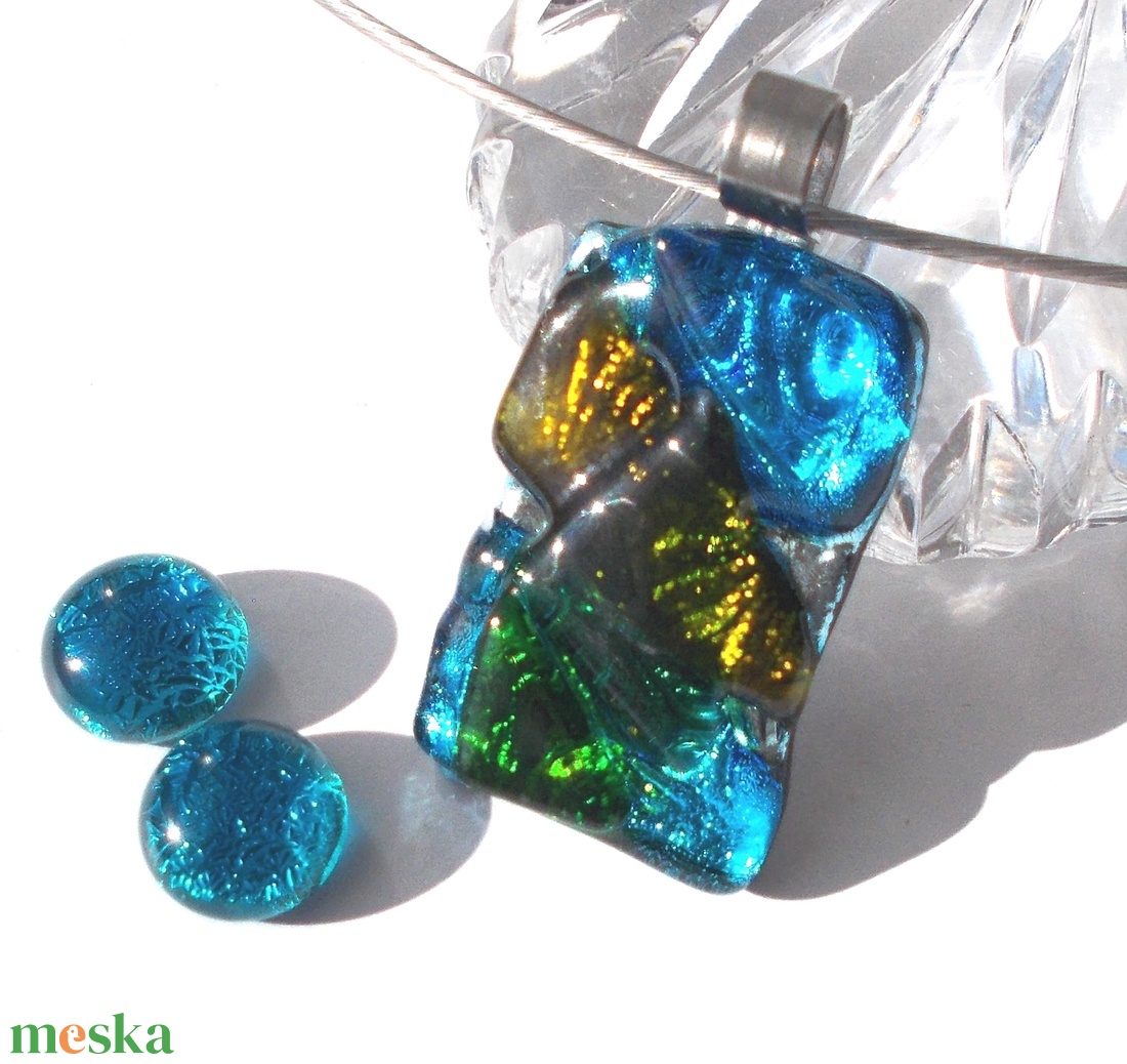  NEMESACÉL! Szabálytalan dichroic mozaik ékszerszett, ballagásra, születésnapra, névnapra.  - ékszer - ékszerszett - Meska.hu