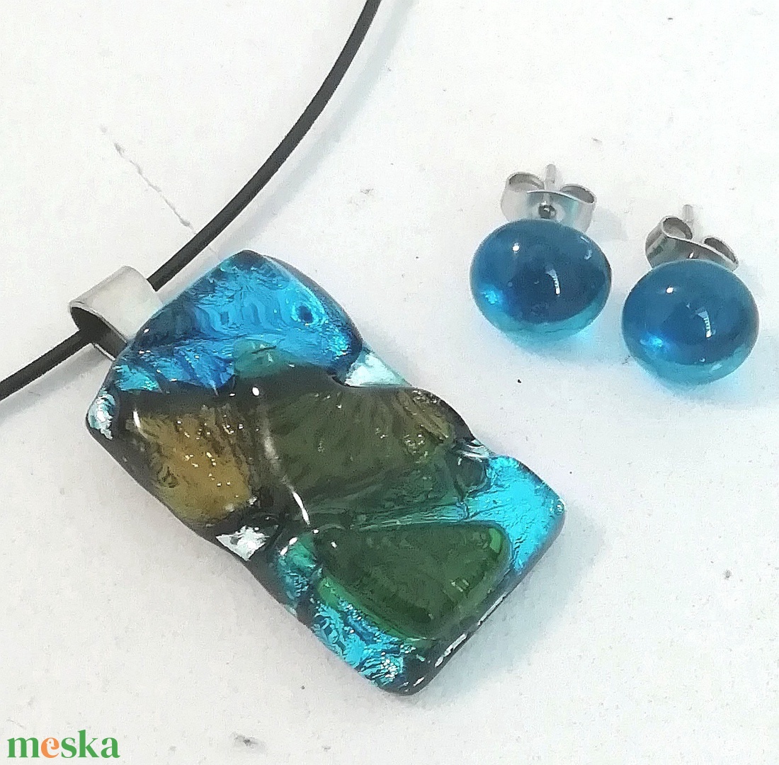  NEMESACÉL! Szabálytalan dichroic mozaik ékszerszett, ballagásra, születésnapra, névnapra.  - ékszer - ékszerszett - Meska.hu