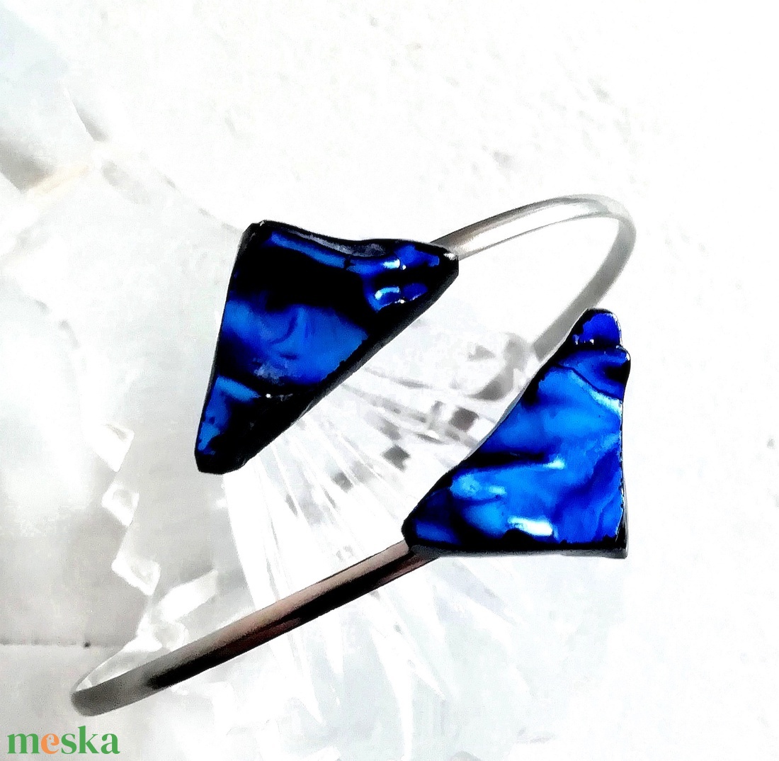 NEMESACÉL!  Hullámzó királykék karkötő, ajándék nőnapra. - ékszer - karkötő - kézfej karkötő - Meska.hu