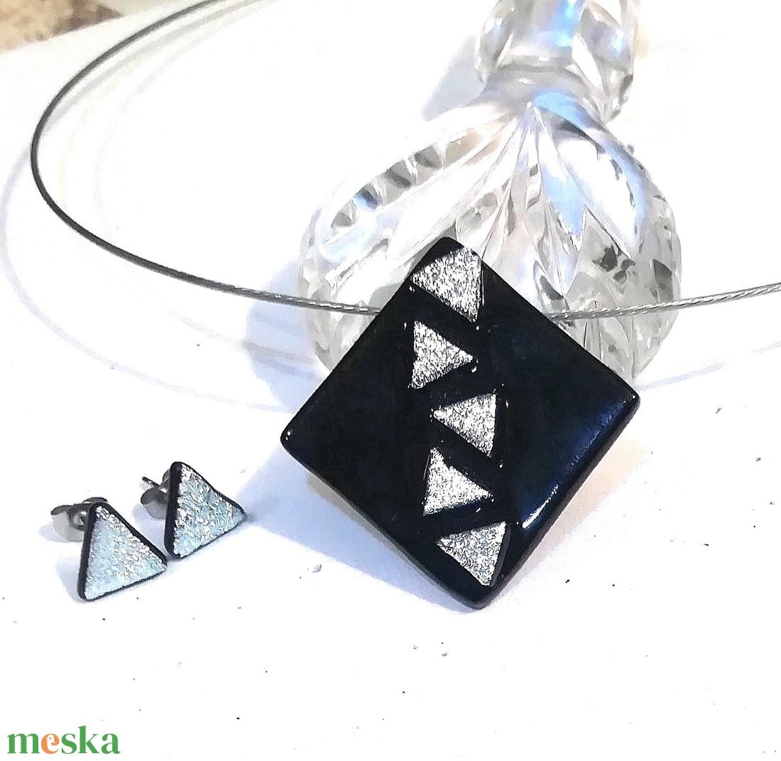 Ezüst-fekete ékszerszett , ajándék  névnapra, születésnapra. - ékszer - fülbevaló - pötty fülbevaló - Meska.hu