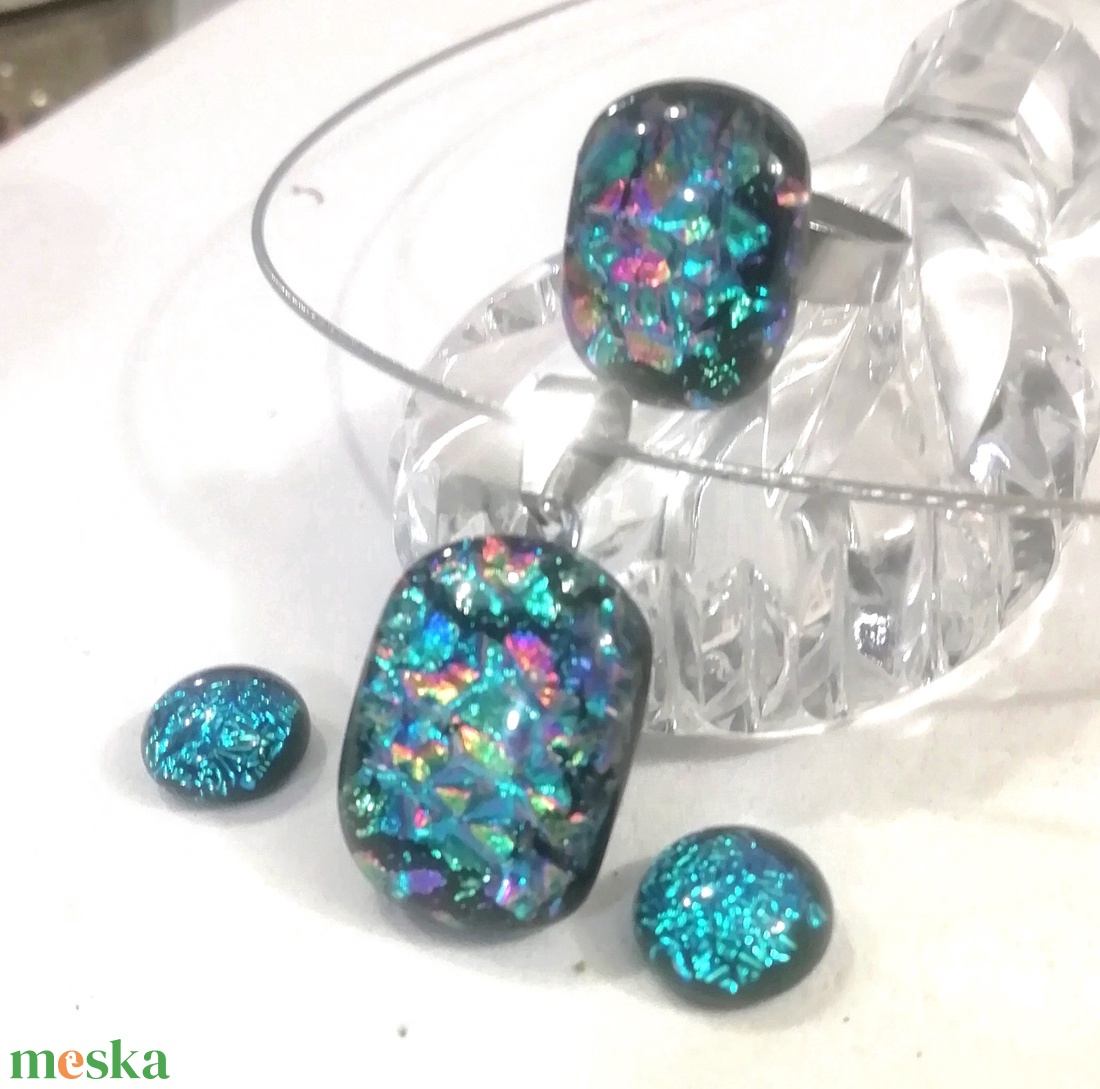  Szivárványos  ékszerszett. névnapra, születésnapra. karácsonyra. - ékszer - ékszerszett - Meska.hu