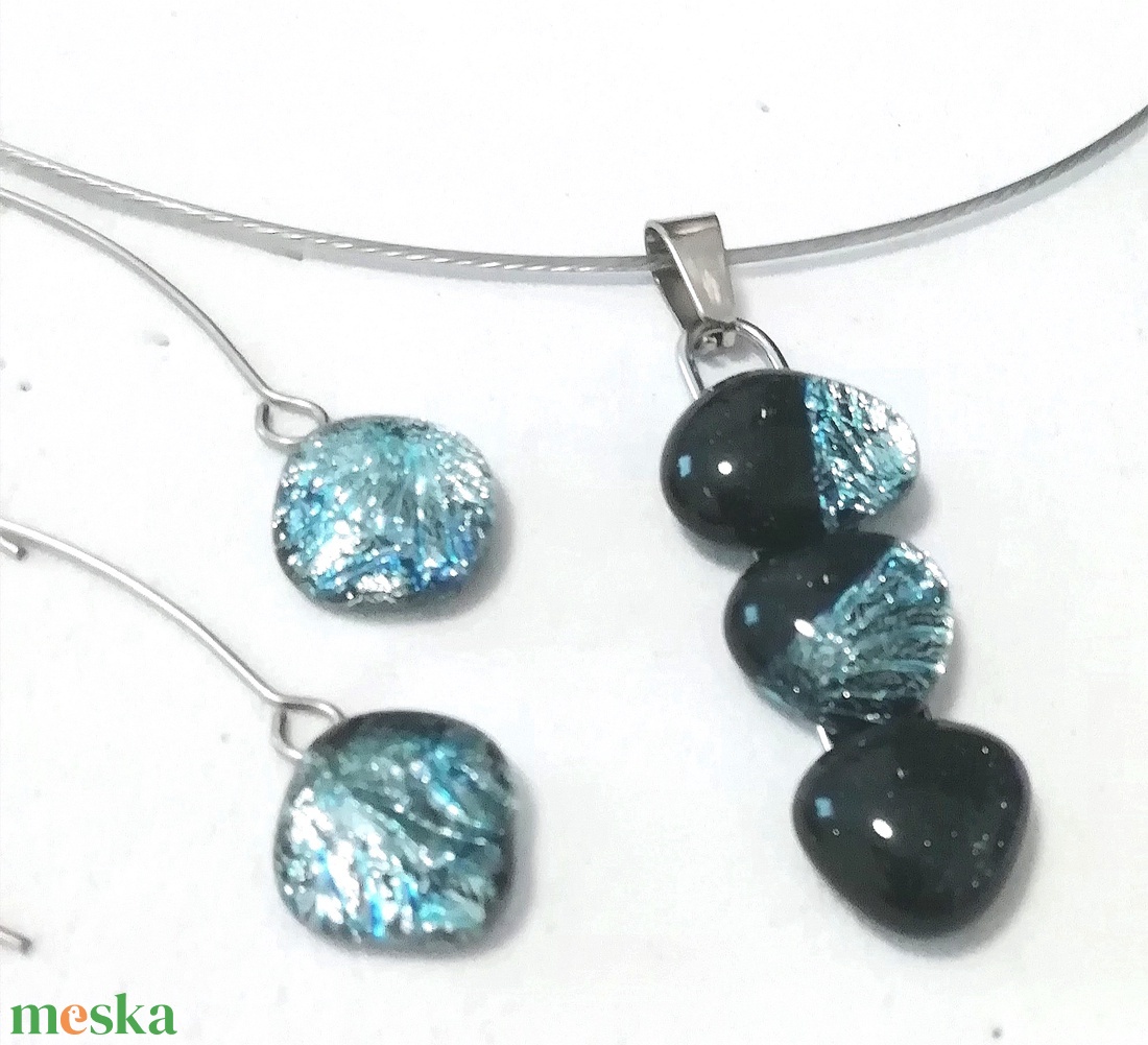 AKCIÓ! NEMESACÉL!  Kék-ezüst kavicsok dichroic ékszerszett. - ékszer - ékszerszett - Meska.hu