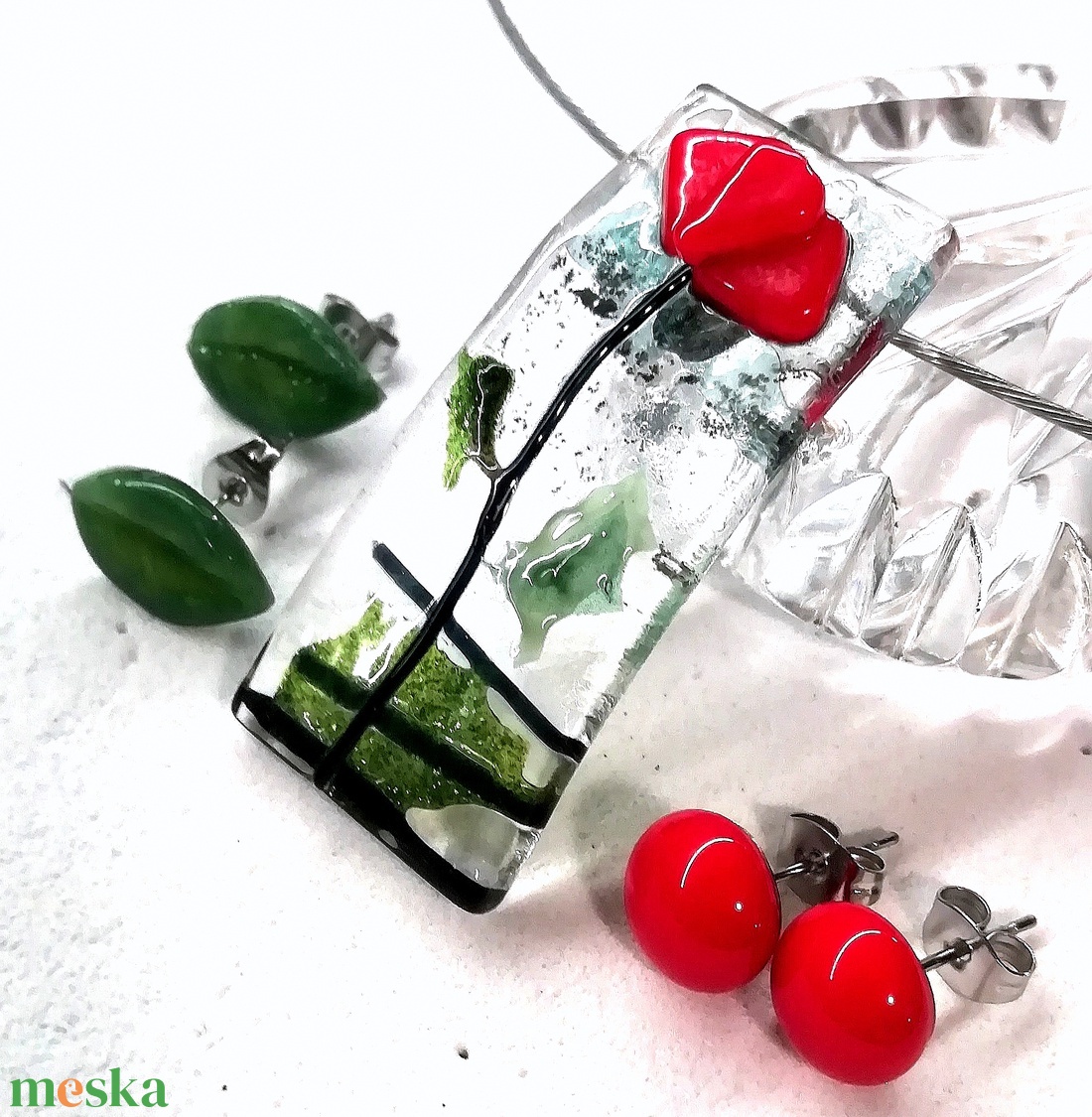 AKCIÓ! Kristályos pipacs nyaklánc, nyaklánc ajándék fülbevalóval. - ékszer - ékszerszett - Meska.hu