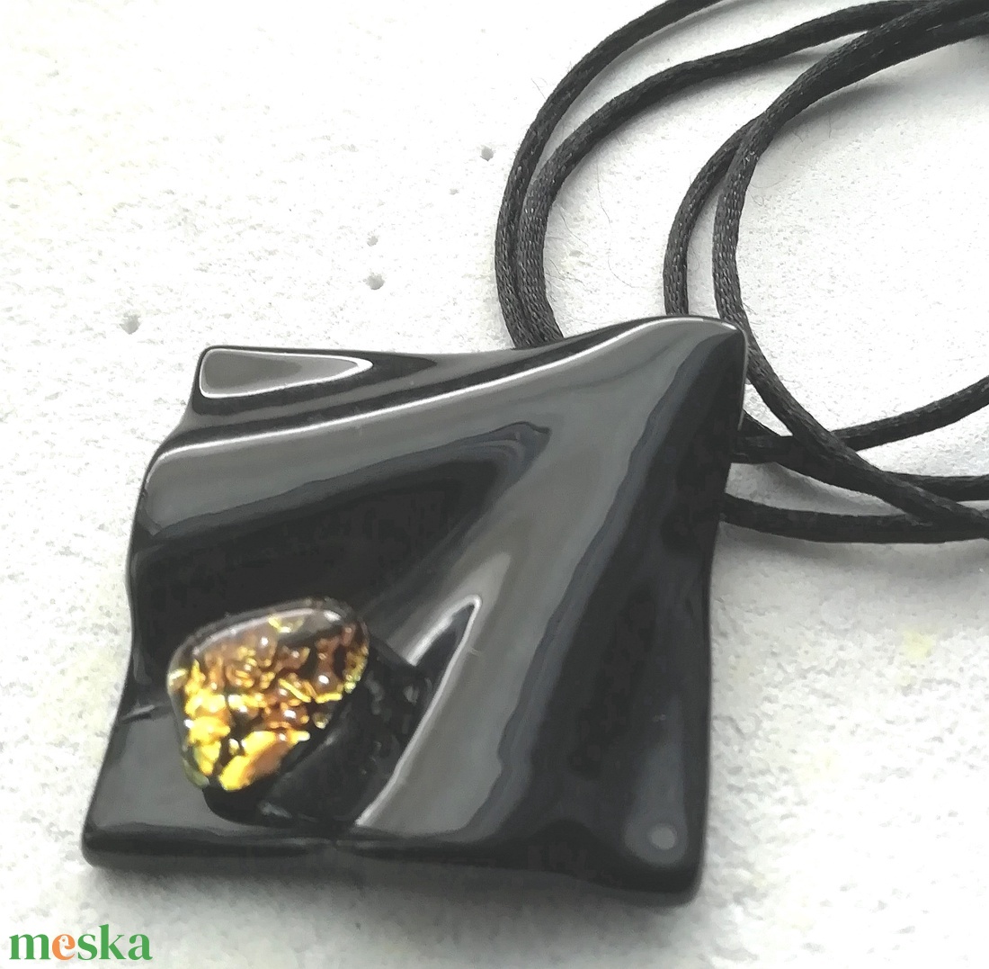 NEMESACÉL!  Arany-fekete ékszerszett, ajándék névnapra születésnapra. - ékszer - ékszerszett - Meska.hu