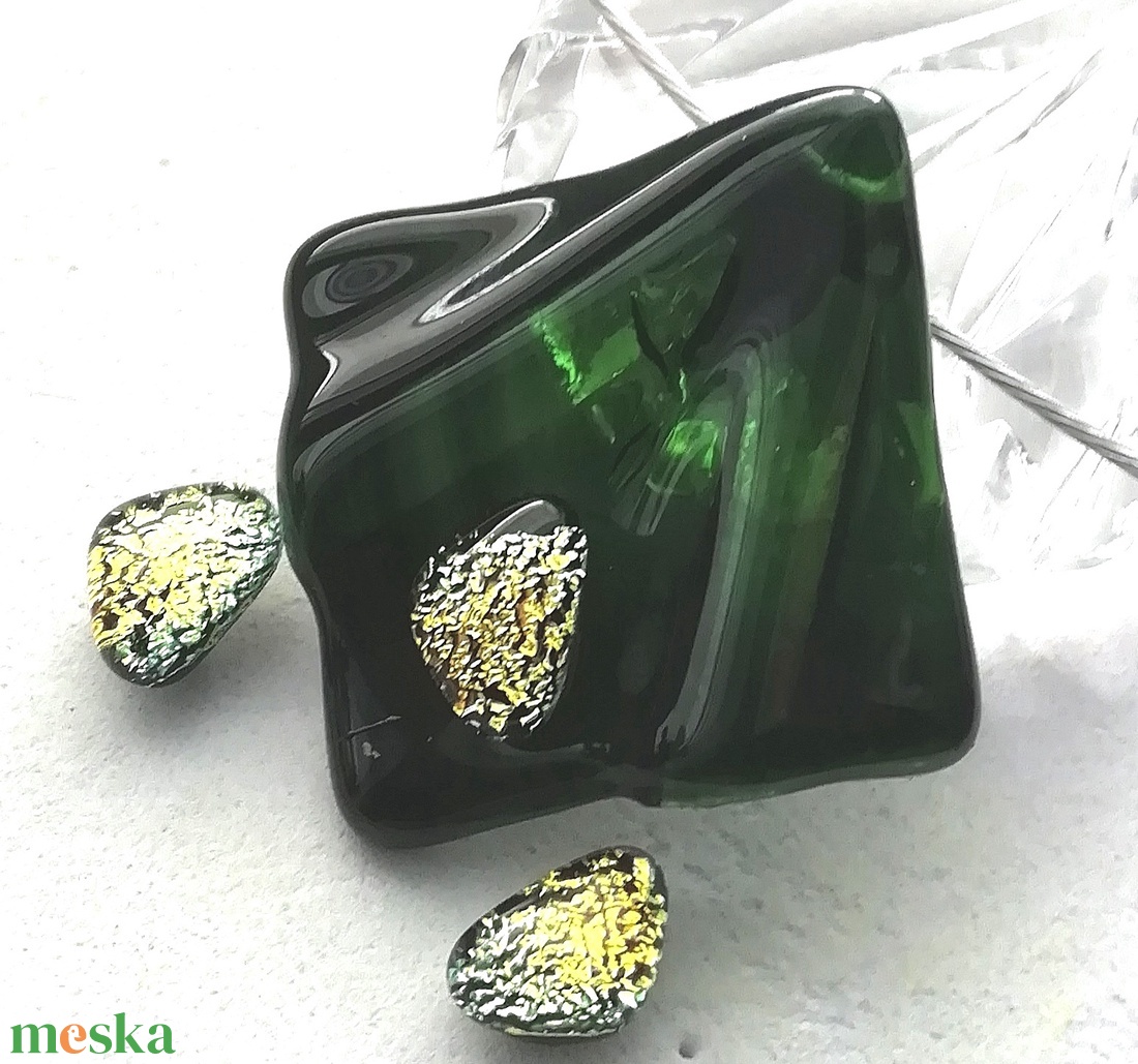 Aranyló smaragd trendi nyaklánc, ajándék névnapra, születésnapra. - ékszer - ékszerszett - Meska.hu