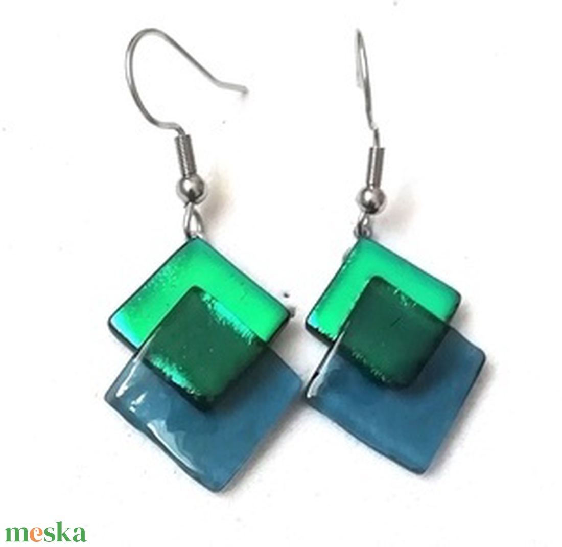 ORVOSI FÉM !  Kék-zöld kockák trendi  fülbevaló  , ajándék  névnapra, születésnapra. - ékszer - fülbevaló - lógó fülbevaló - Meska.hu