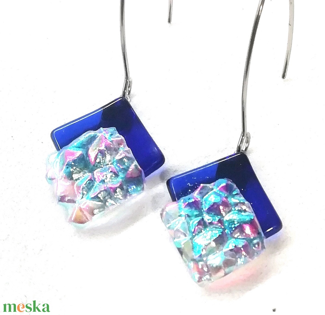 ORVOSI FÉM !  Kék - szivárvány kockák trendi  fülbevaló  , ajándék  névnapra, születésnapra. - ékszer - fülbevaló - lógó fülbevaló - Meska.hu