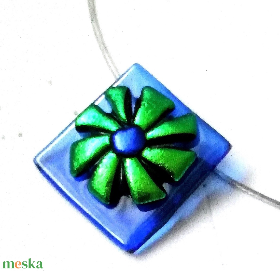 Zöld szellőrózsa kékben, ajándék névnapra, születésnapra. - ékszer - ékszerszett - Meska.hu