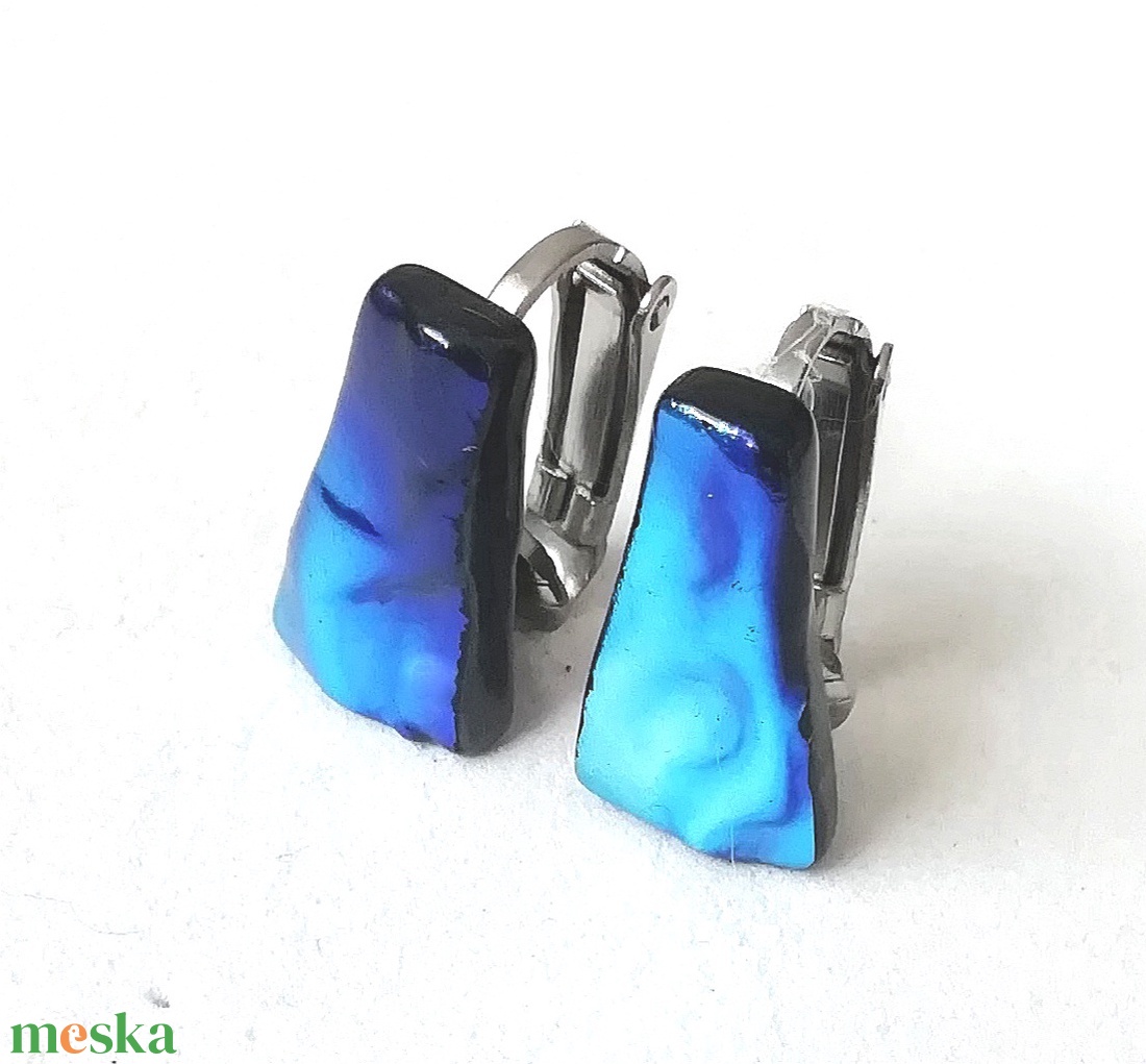 Ezüstkék ragyogás trendi klipszes fülbevaló  ajándék nőknek, lányoknak, névnapra, születésnapra. - ékszer - fülbevaló - klipsz - Meska.hu