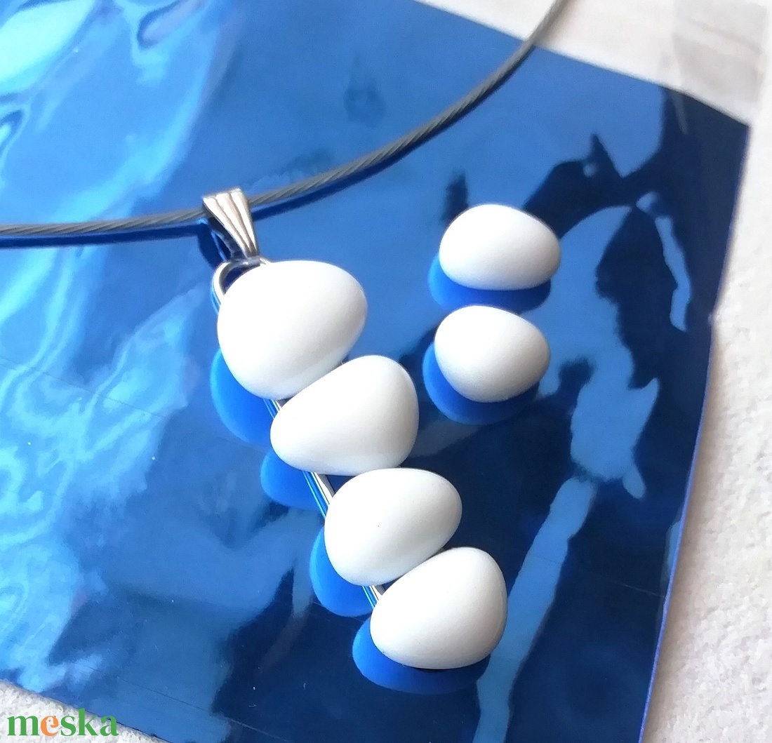 AKCIÓ! NEMESACÉL!  Fehér kavicsok üvegékszer szett. - ékszer - ékszerszett - Meska.hu