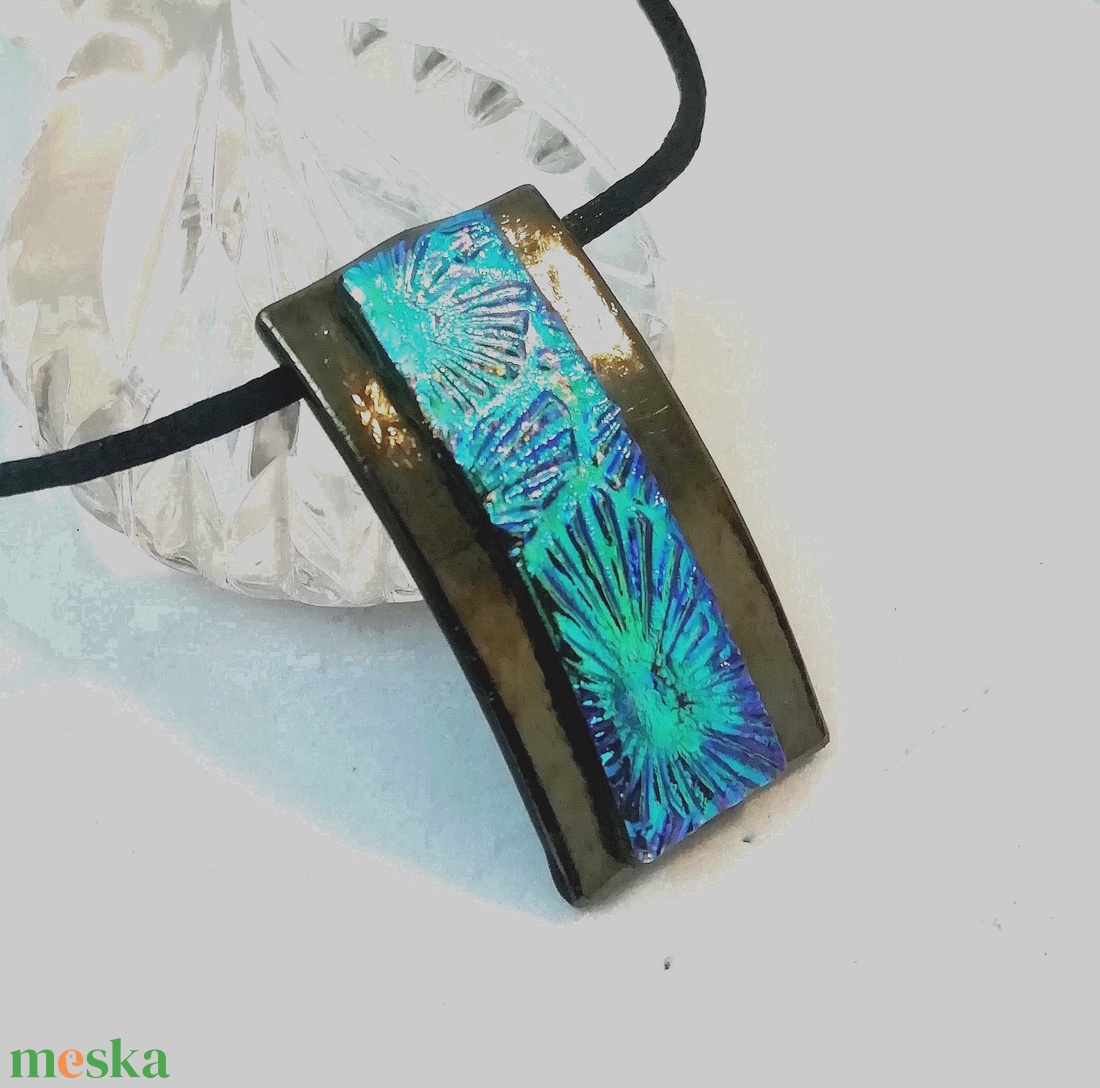 AKCIÓ! Türkiz  csillagok bronzban, dichroic nyaklánc. - ékszer - nyaklánc - medálos nyaklánc - Meska.hu