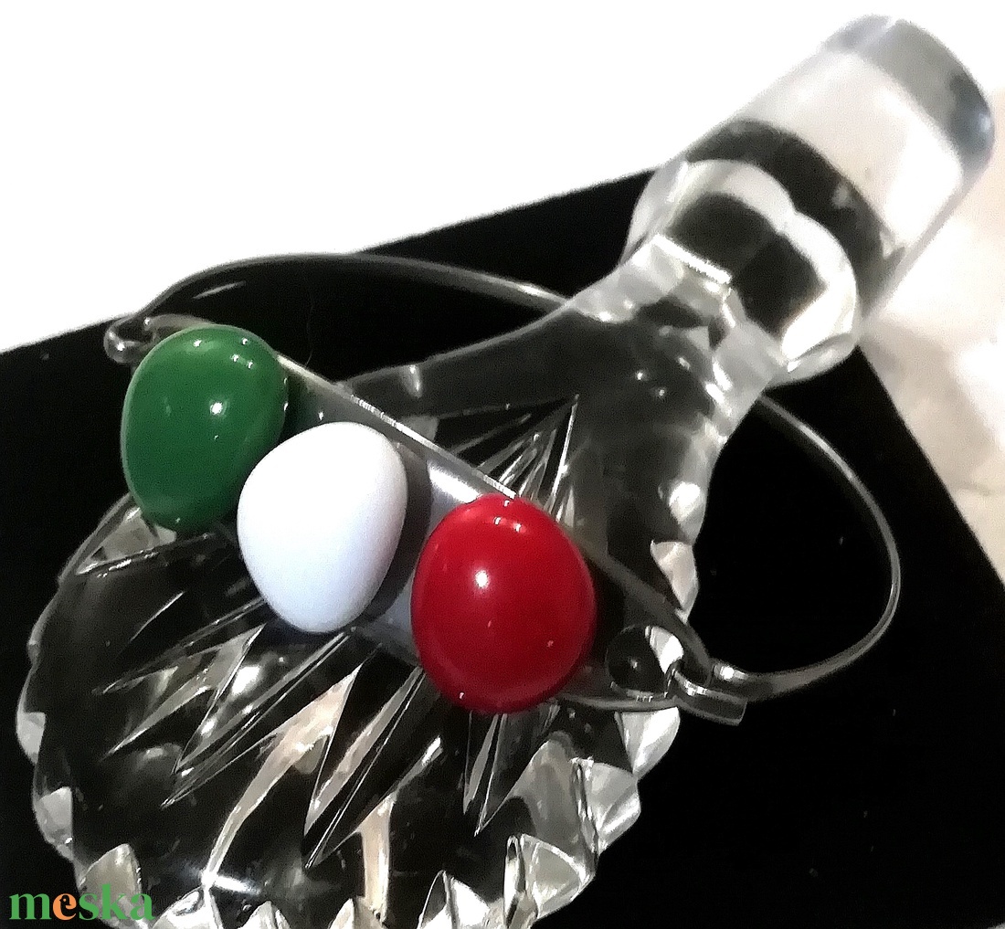 NEMESACÉL!  Nemzeti színű karkötő. . - ékszer - karkötő - gyöngyös karkötő - Meska.hu