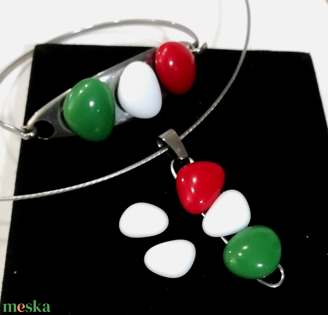 NEMESACÉL!  Nemzeti színű ékszerszett. . - ékszer - ékszerszett - Meska.hu