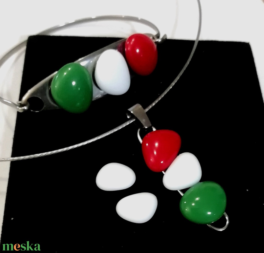 NEMESACÉL!  Nemzeti színű ékszerszett. . - ékszer - ékszerszett - Meska.hu