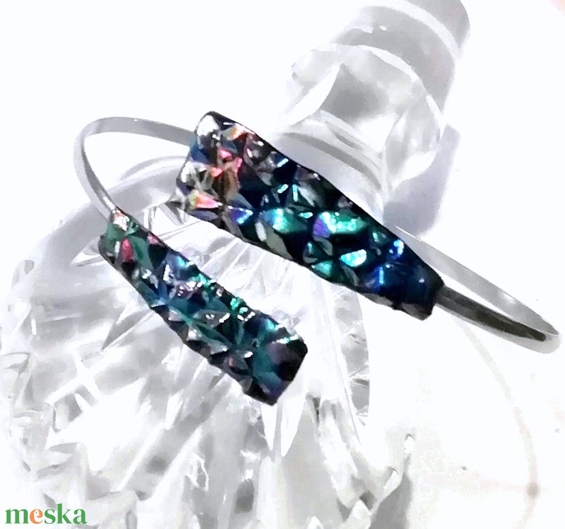 NEMESACÉL! Színes piramisok karkötő, ajándék nőnapra. - ékszer - karkötő - kézfej karkötő - Meska.hu