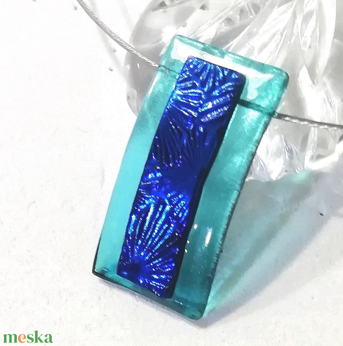 AKCIÓ! Türkiz-kék csillagok, dichroic nyaklánc. - ékszer - nyaklánc - medálos nyaklánc - Meska.hu