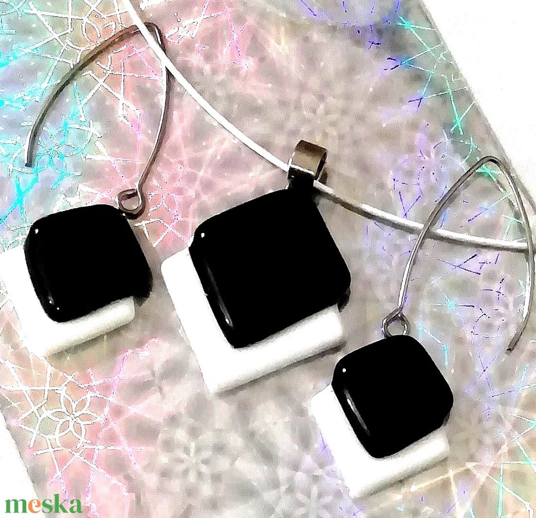 Fekete-fehér, nyaklánc és fülbevaló, nőknek, lányoknak, ballagásra, névnapra, születésnapra. - ékszer - ékszerszett - Meska.hu