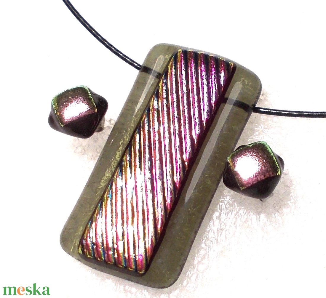 Harántcsíkok szürkében nyaklánc, ajándék pedagógus napra, születésnapra, névnapra.  - ékszer - nyaklánc - medálos nyaklánc - Meska.hu