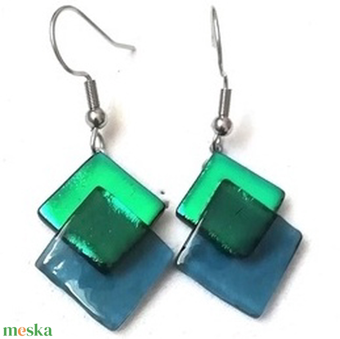 ORVOSI FÉM !  Kék-zöld kockák trendi  fülbevaló  , ajándék  névnapra, születésnapra. - ékszer - fülbevaló - lógó fülbevaló - Meska.hu