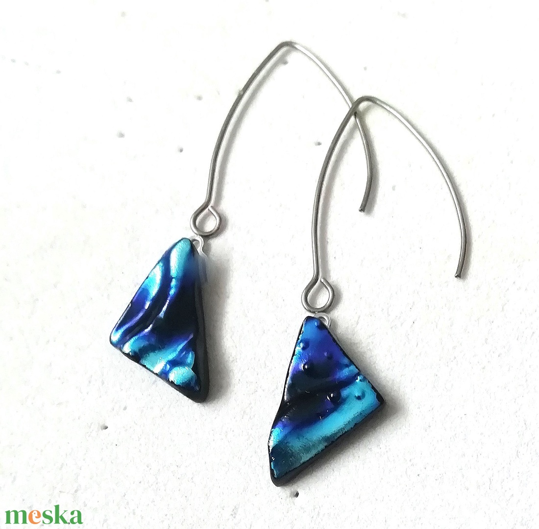 ORVOSI FÉM !  Ezüstkék trendi  fülbevaló  , ajándék  névnapra, születésnapra. - ékszer - fülbevaló - lógó fülbevaló - Meska.hu