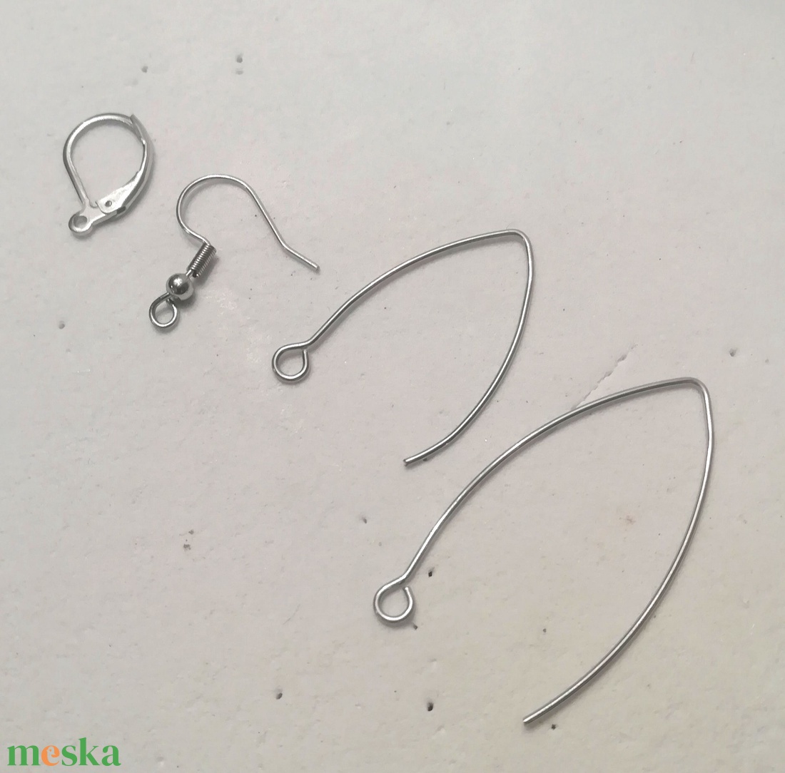 ORVOSI FÉM !  Magnólia trendi  fülbevaló  , ajándék  névnapra, születésnapra. - ékszer - fülbevaló - lógó fülbevaló - Meska.hu