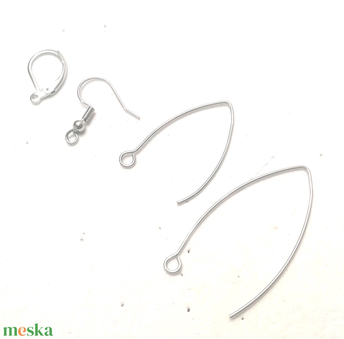 ORVOSI FÉM !  Kék-türkiz kockák trendi  fülbevaló  , ajándék  névnapra, születésnapra. - ékszer - fülbevaló - lógó fülbevaló - Meska.hu