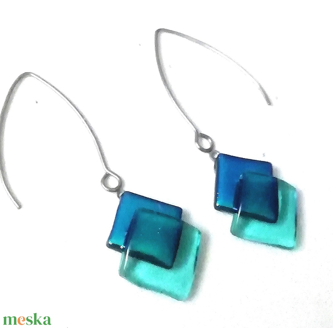 ORVOSI FÉM !  Kék-türkiz kockák trendi  fülbevaló  , ajándék  névnapra, születésnapra. - ékszer - fülbevaló - lógó fülbevaló - Meska.hu