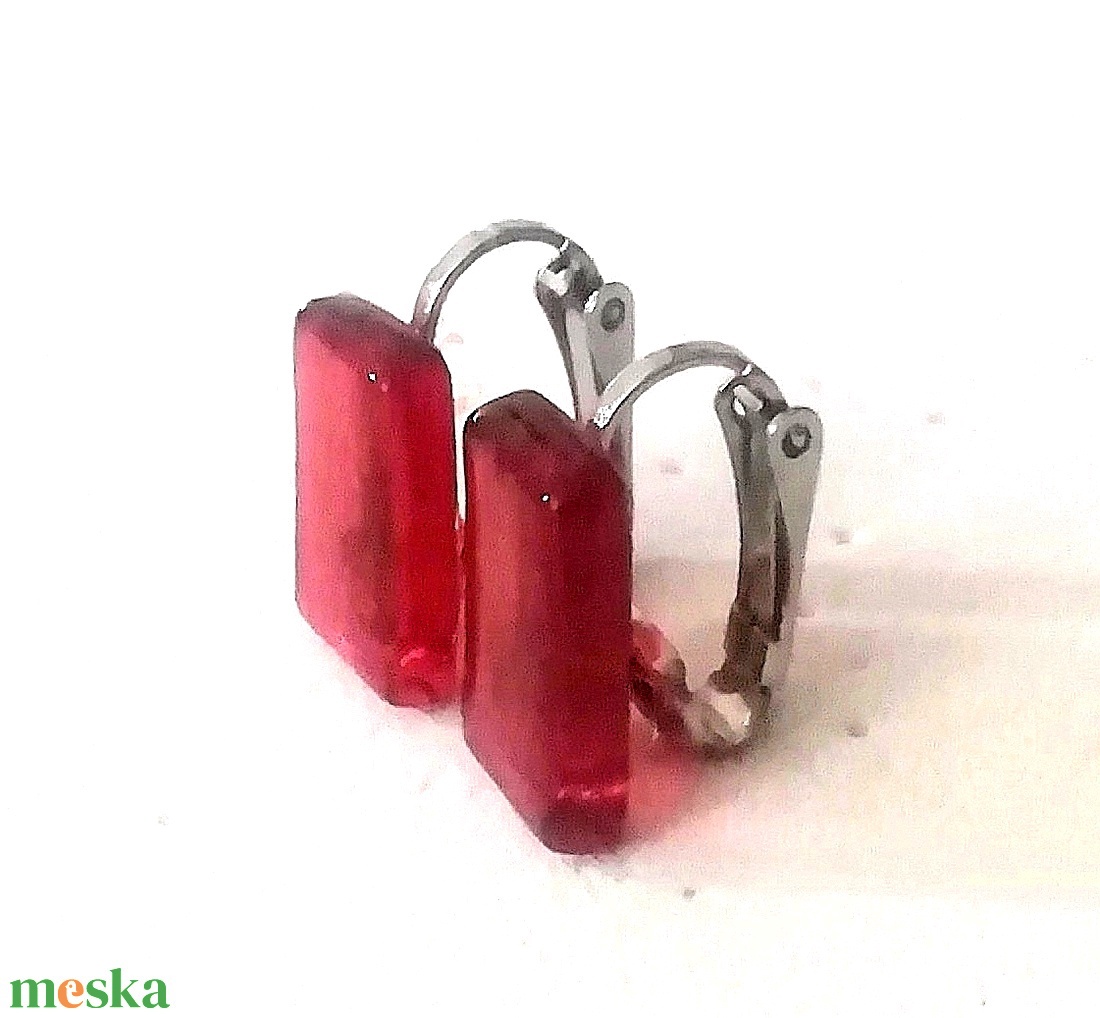 NEMESACÉL! Málna ragyogás trendi klipszes fülbevaló  ajándék nőknek, lányoknak, névnapra, születésnapra. - ékszer - fülbevaló - klipsz - Meska.hu