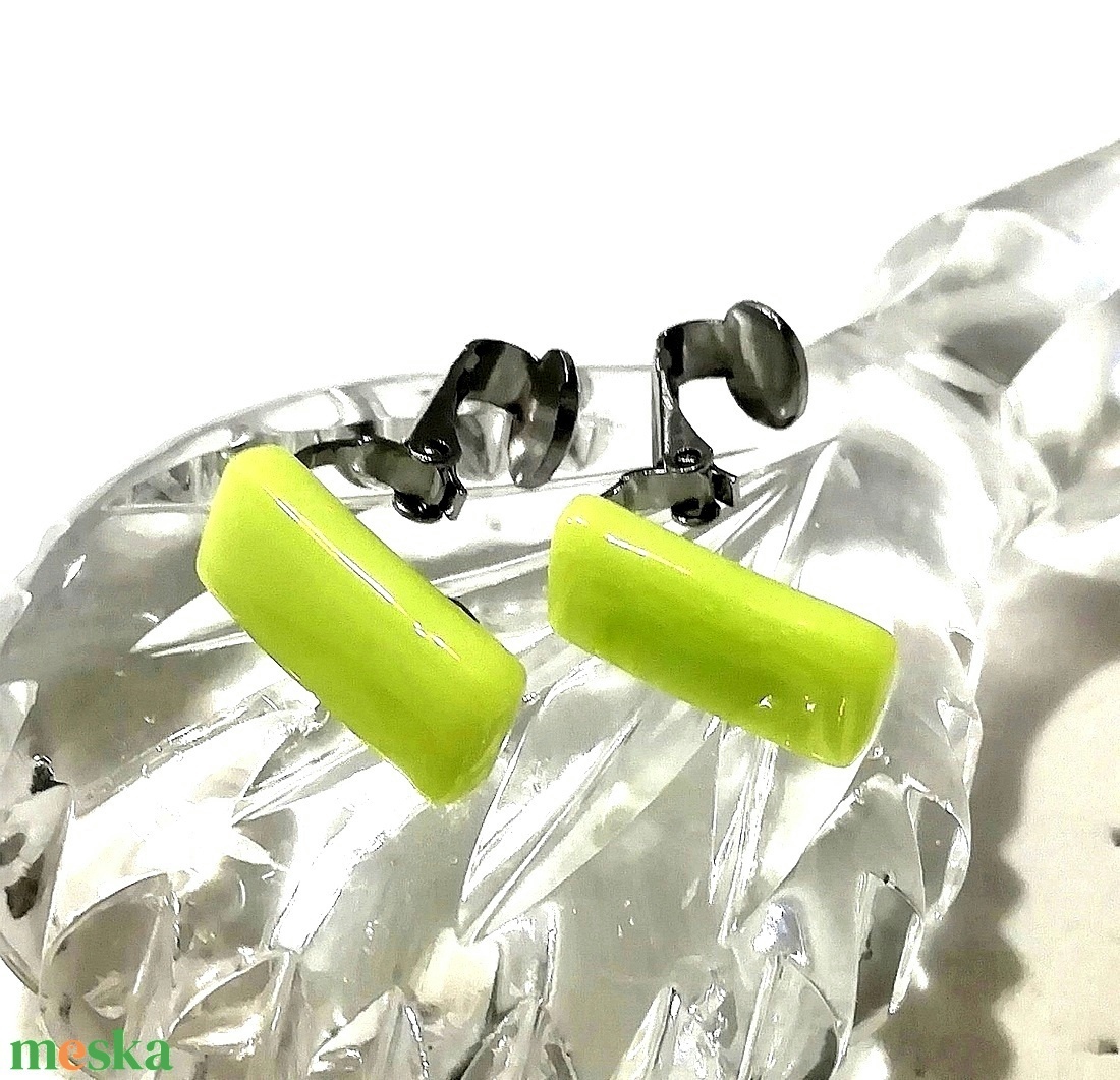 NEMESACÉL!  KLIPSZES üde zöld trendi ékszerszett.  - ékszer - ékszerszett - Meska.hu