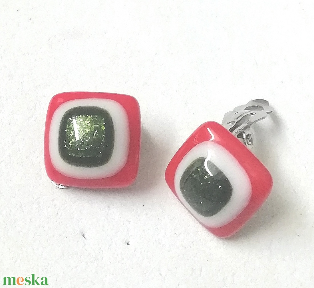 NEMESACÉL KLIPSZ. Nemzeti színű klipszes fülbevaló. - ékszer - fülbevaló - klipsz - Meska.hu